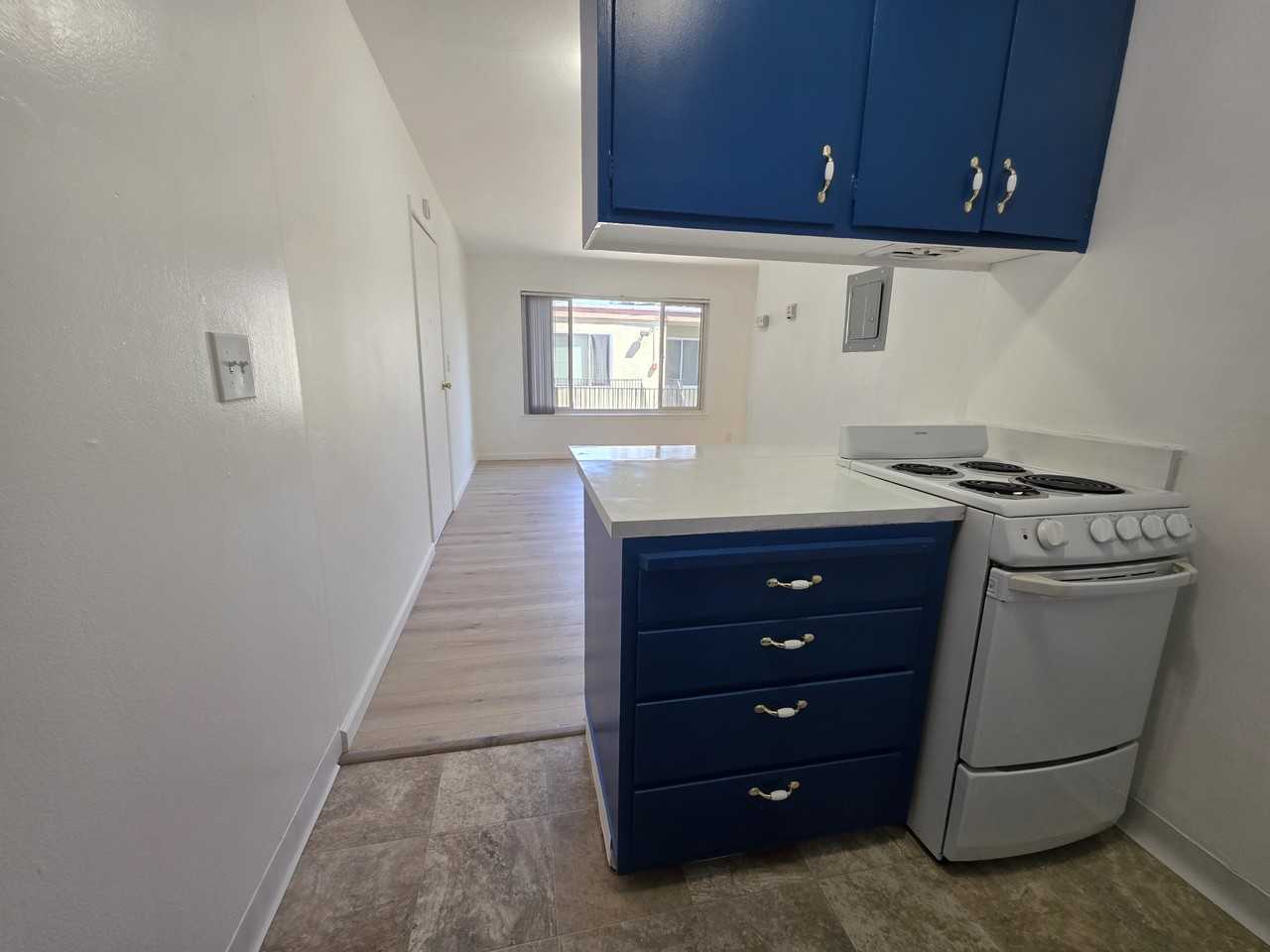 701 9th Avenue - Photo 4 of 12