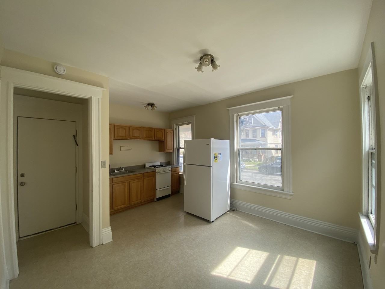 5 MADISON ST - Photo 2 of 7