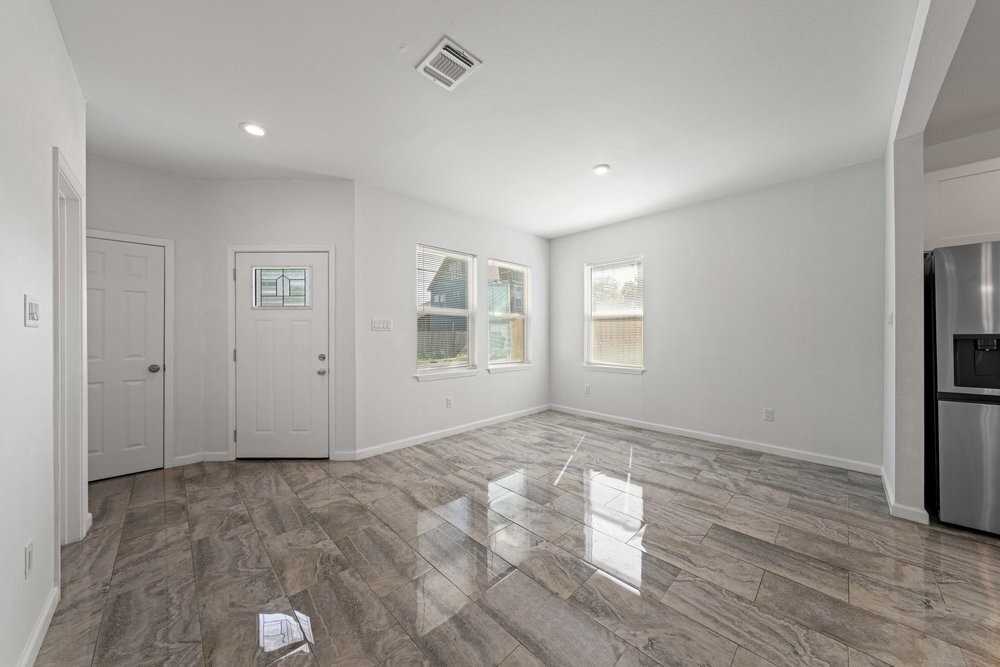 Gabriel - 323, 101 - Photo 6 of 33