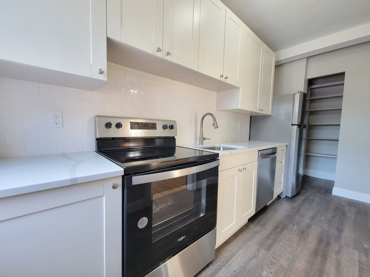 Raymond 23 7th Avenue Southwest - Photo 6 of 24