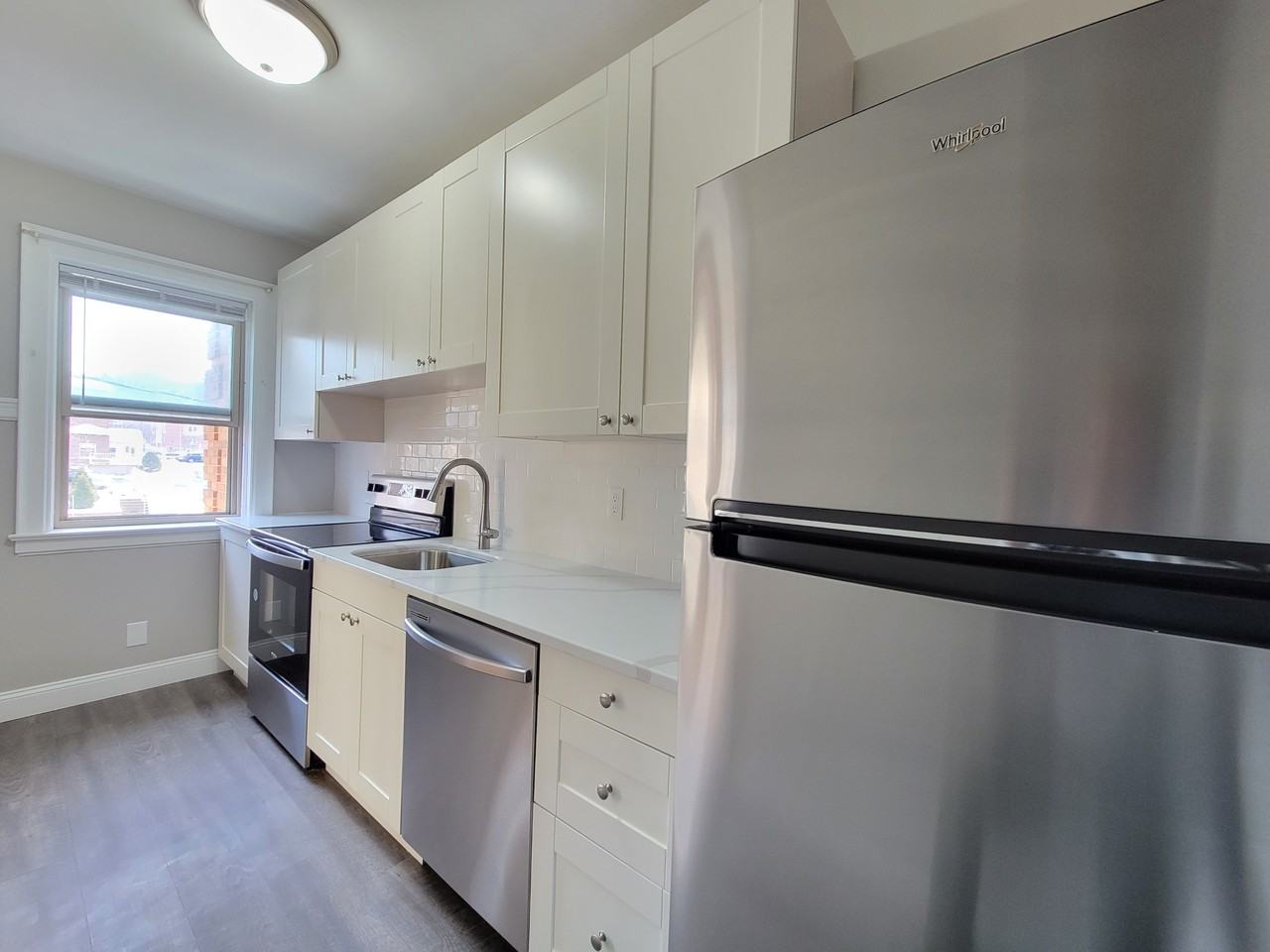 Raymond 23 7th Avenue Southwest - Photo 7 of 24