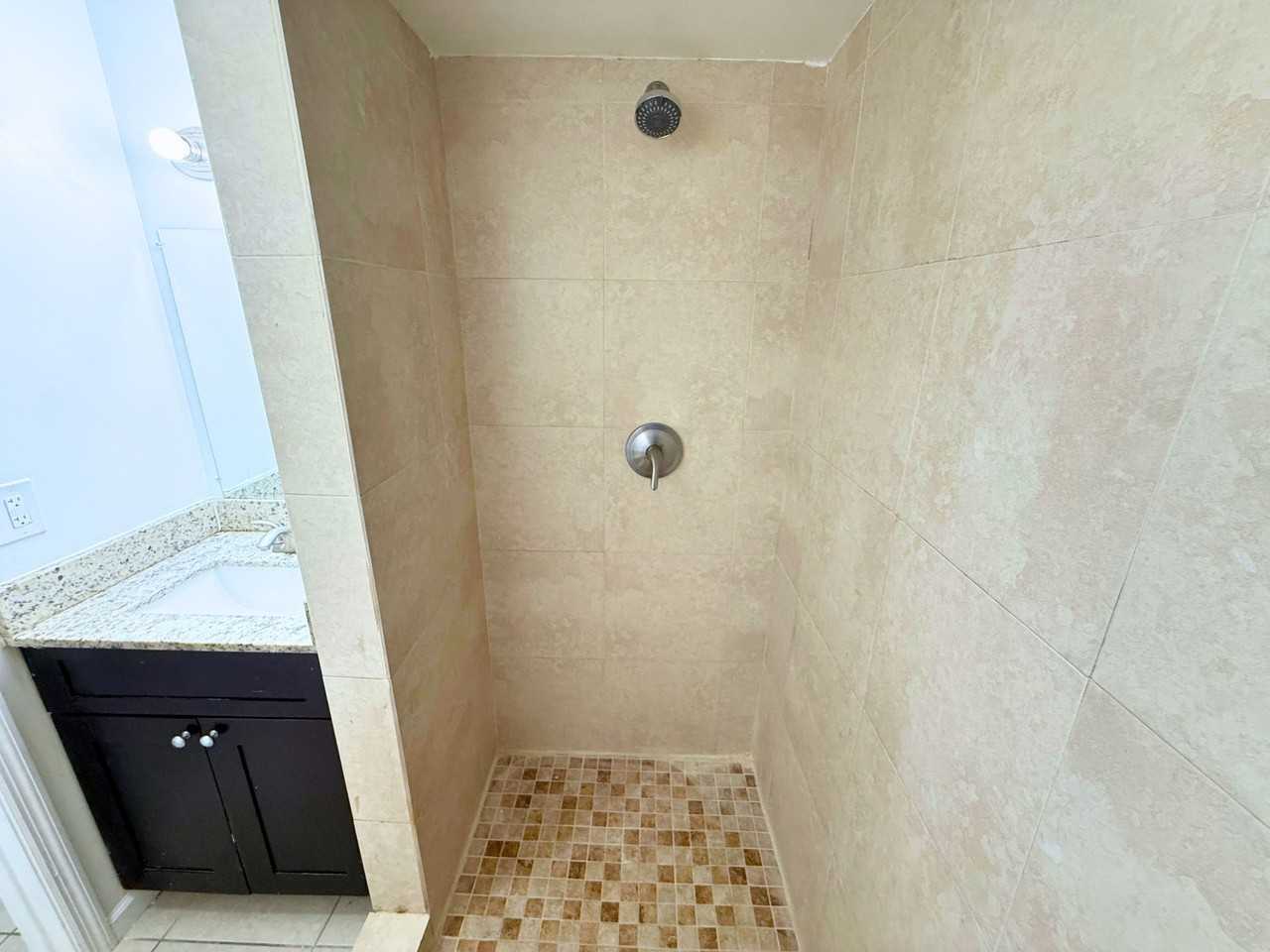 4100 NW 16TH AVE - Photo 4 of 50