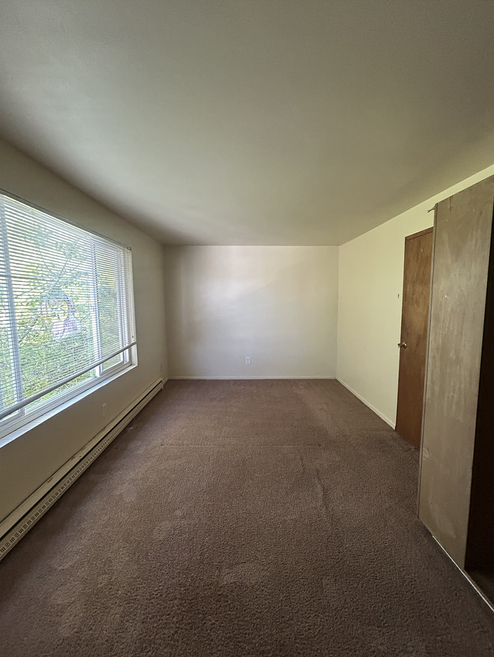 Norman Arms Apartments - Photo 4 of 50