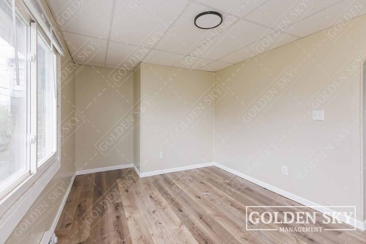 219 East Willard Street - Unit 4 - Photo 4 of 8