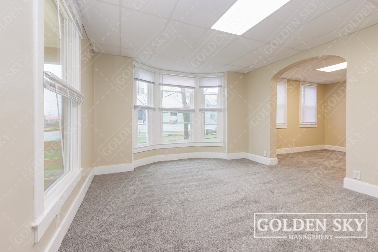 219 East Willard Street - Unit 1 - Photo 4 of 10