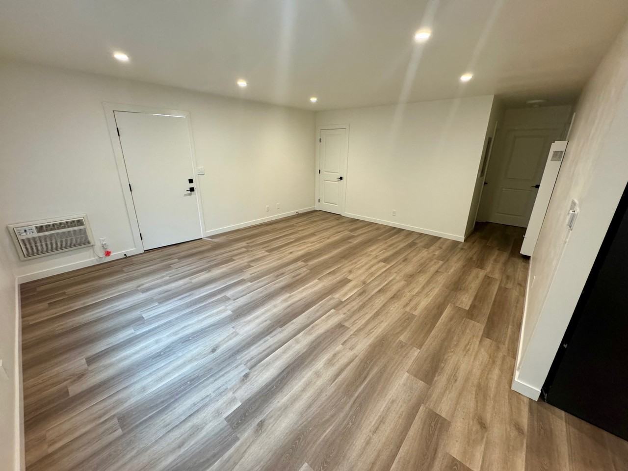 601 Grand Avenue - Photo 2 of 9