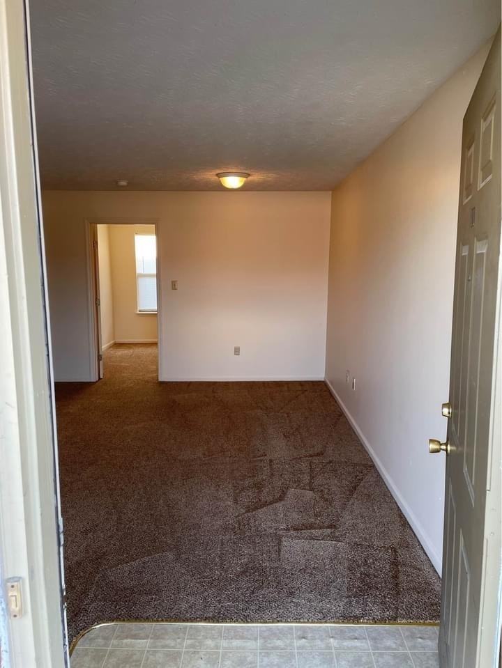 225 Keystone Drive - Photo 2 of 6