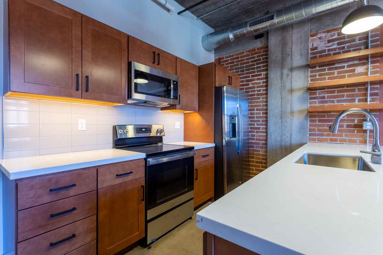 220 E. 9th Street - Photo 4 of 50