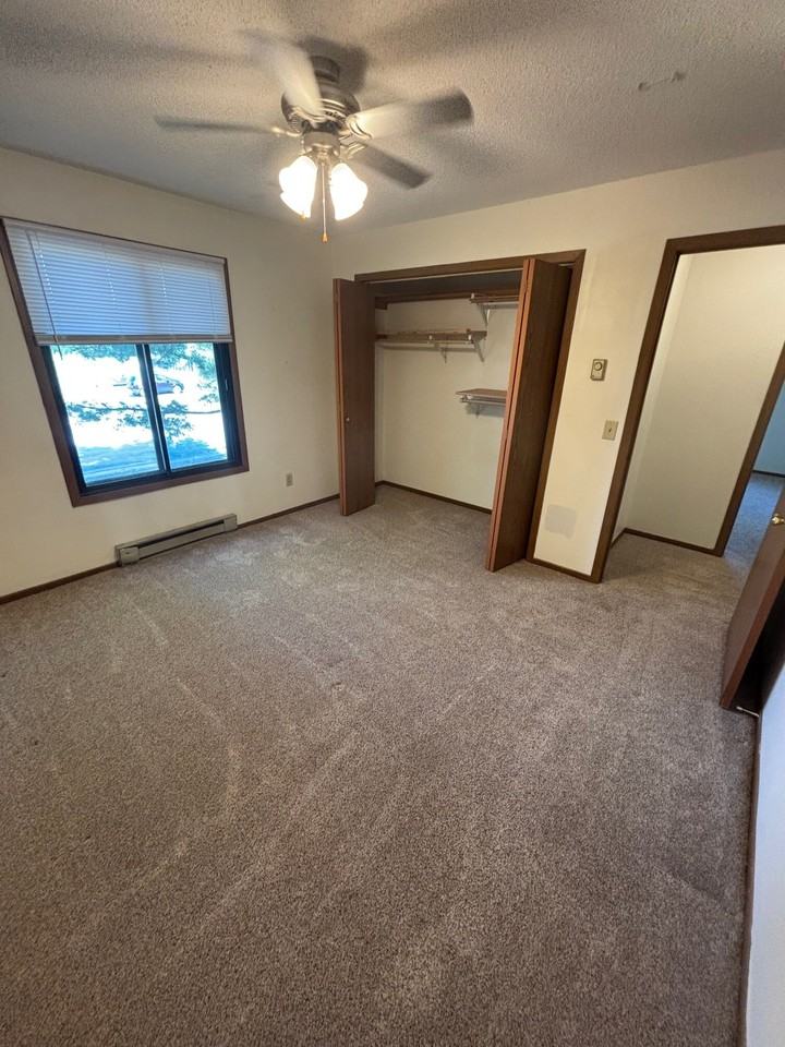 865 Helen Street - Photo 6 of 10