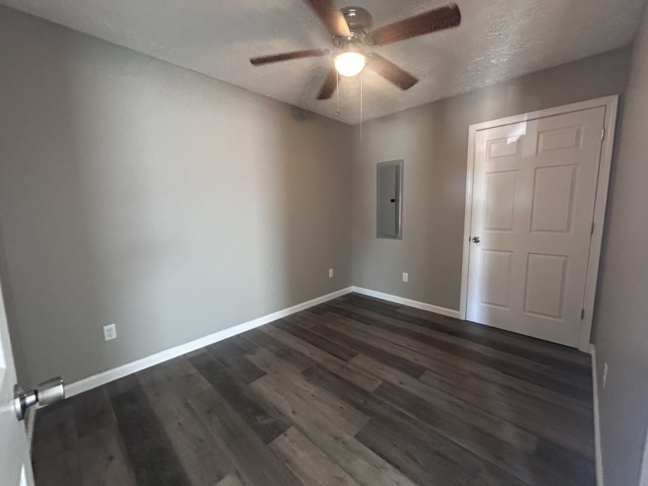 108 Scott Drive - Photo 4 of 17