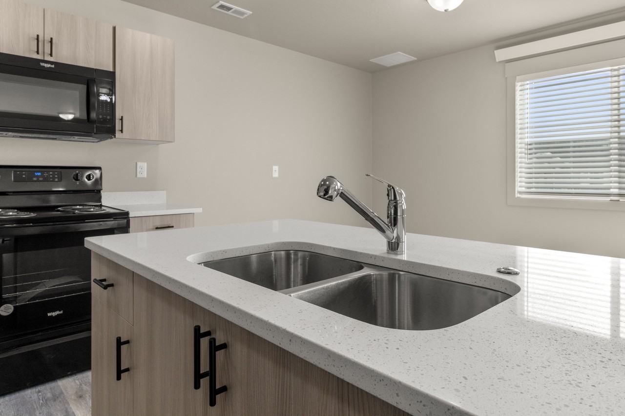 3573 Colt cir - Photo 2 of 10