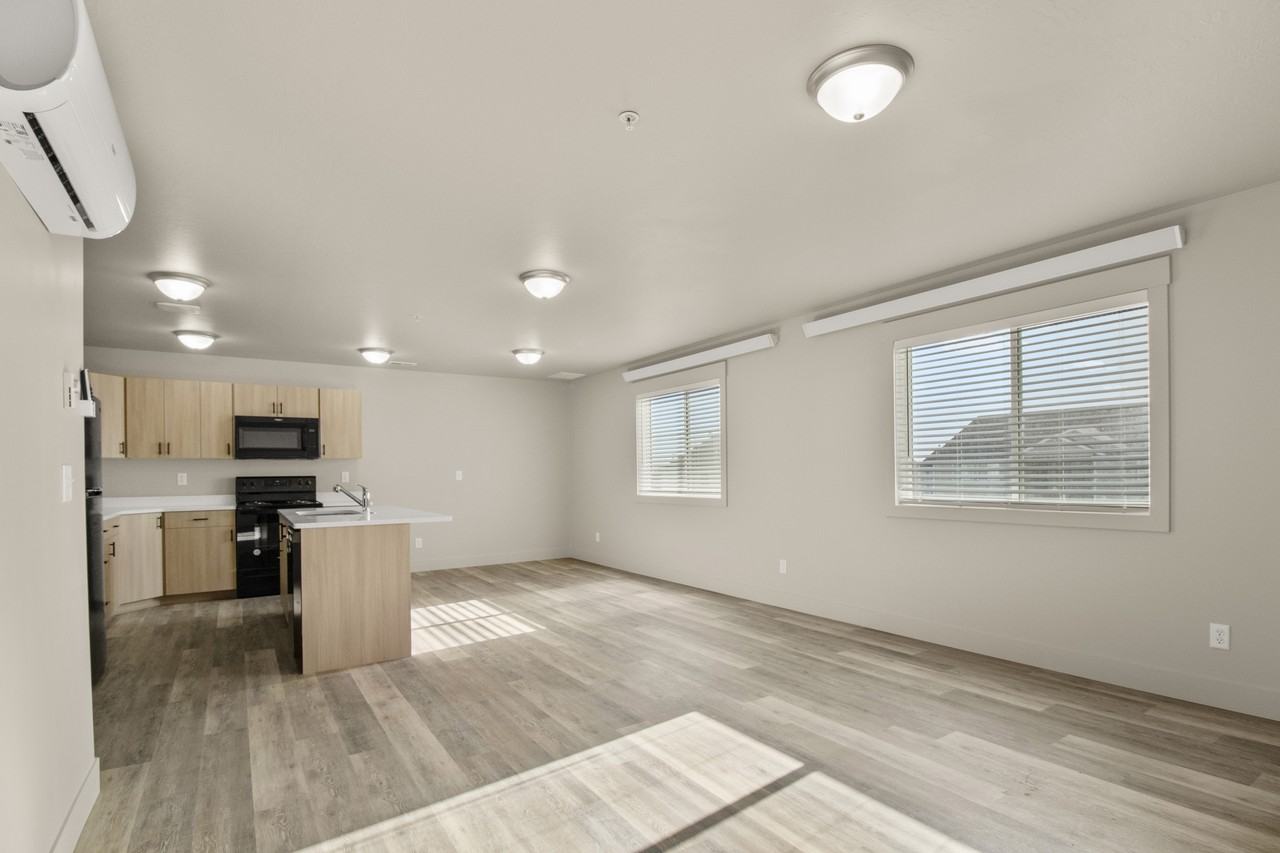 3573 Colt cir - Photo 3 of 10