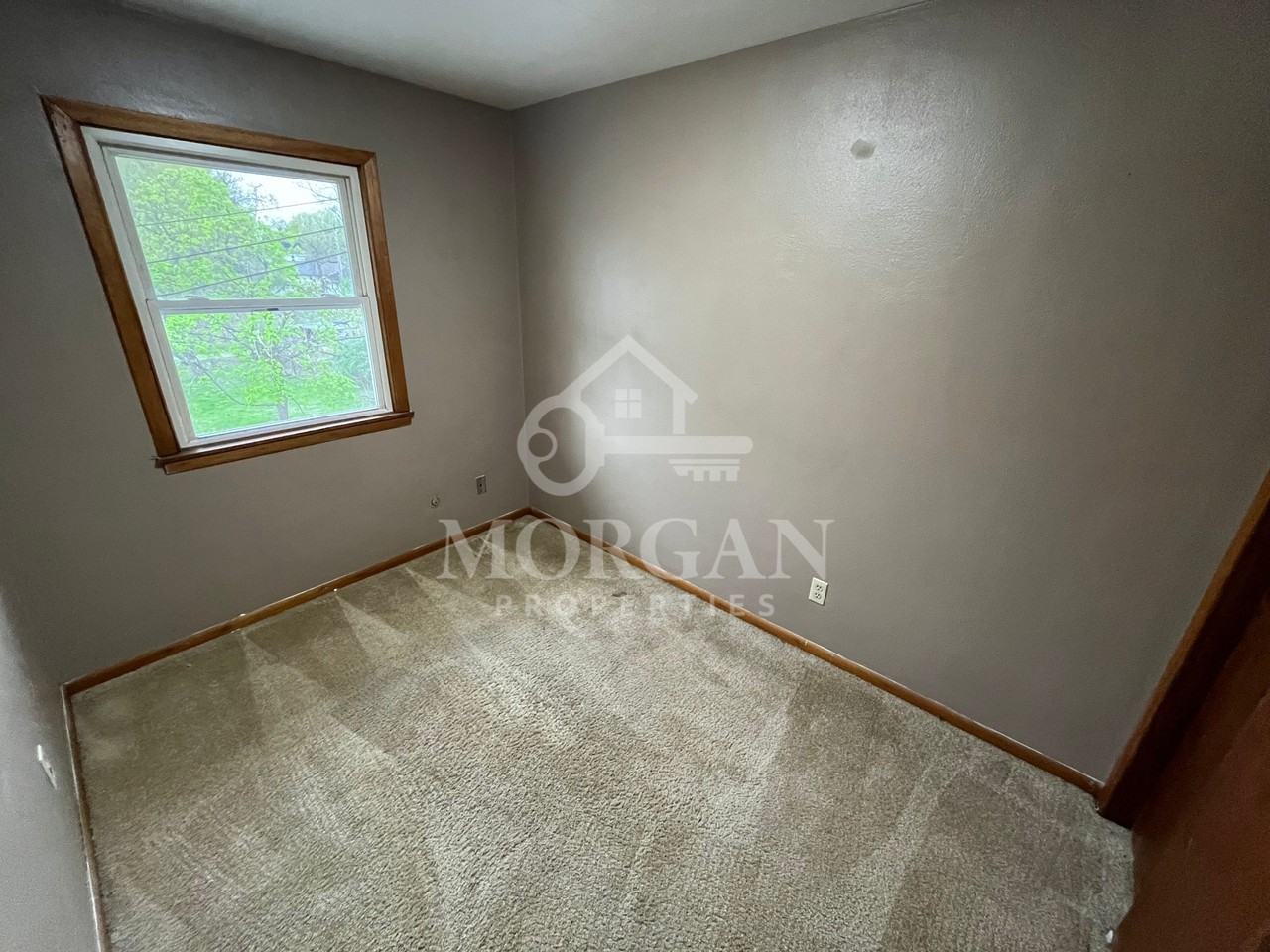 1045 ALHAMBRA - Photo 6 of 8