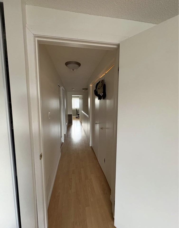 139 Brighton St - Photo 3 of 14