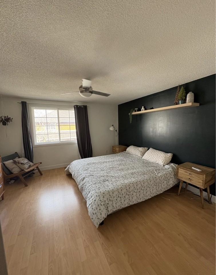 139 Brighton St - Photo 5 of 14