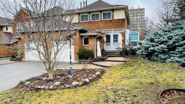 35 Davies Crescent - Photo 2 of 18