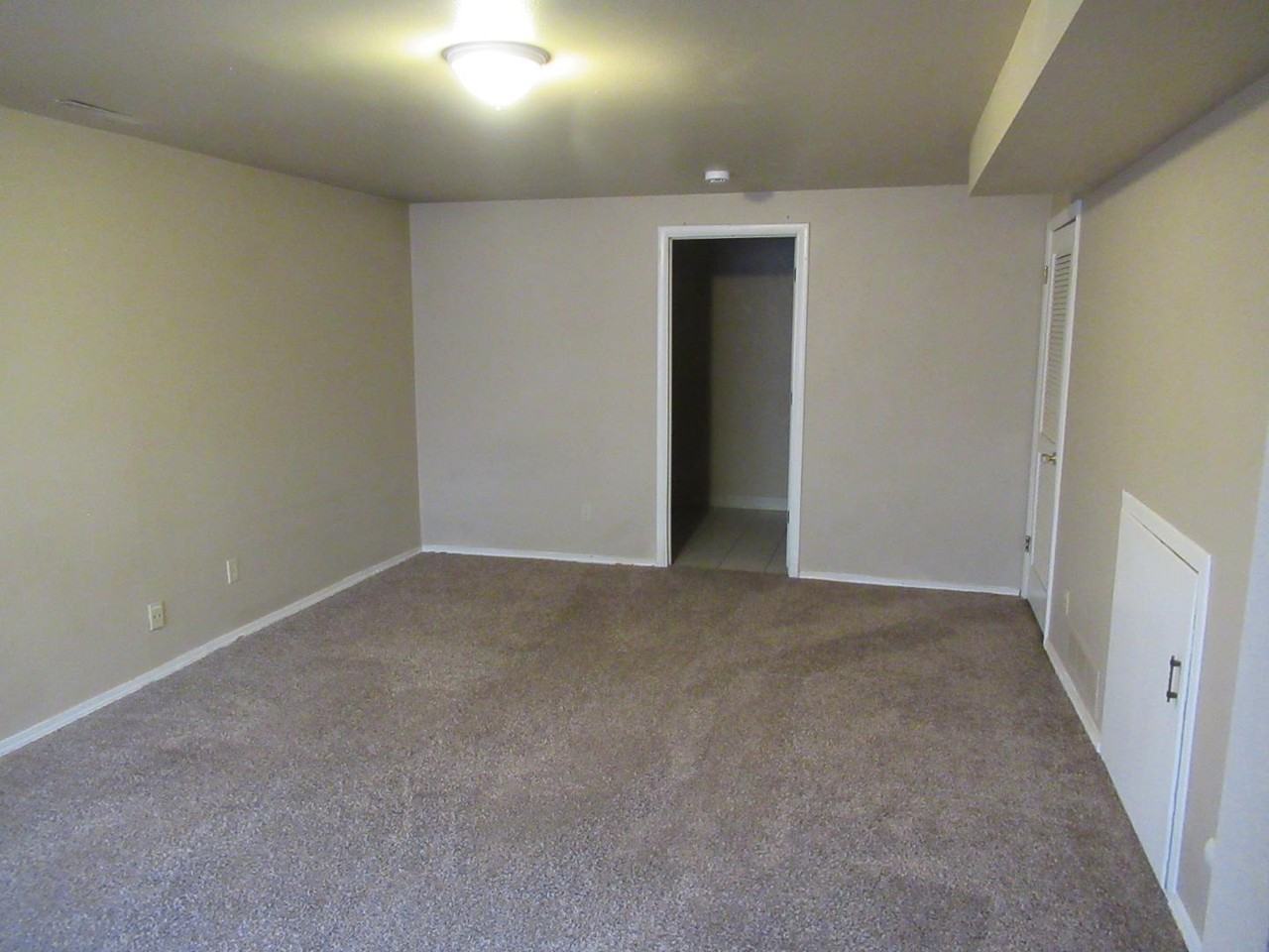 221 Columbia Rd - Photo 6 of 13