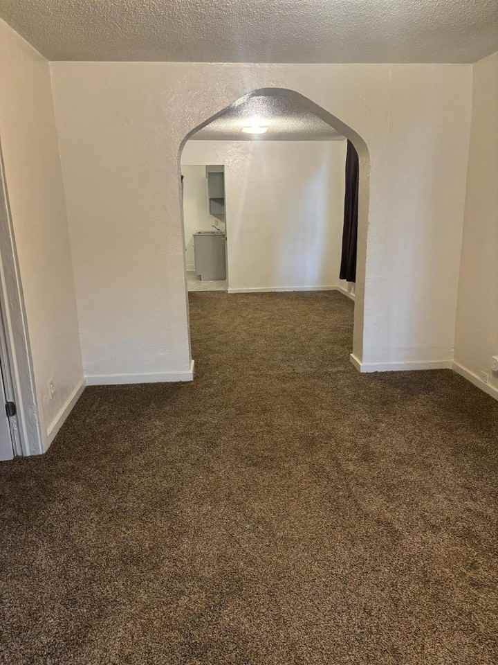 724 Mulberry St - Photo 2 of 18