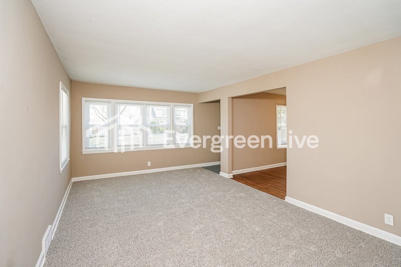 4129 N 48th St - Photo 2 of 15