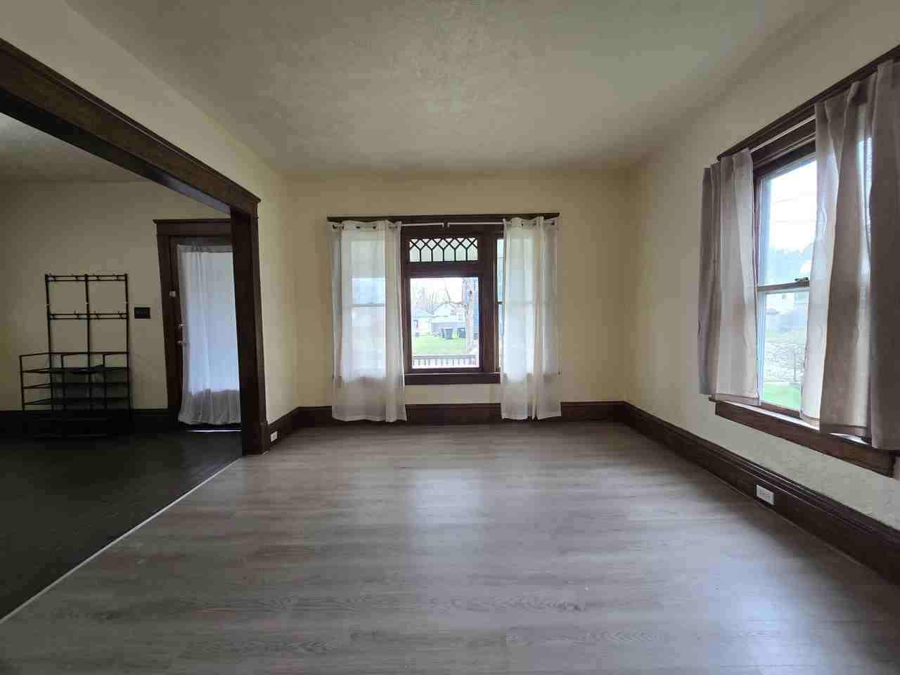 333 S Mckinley Ave - Photo 3 of 13