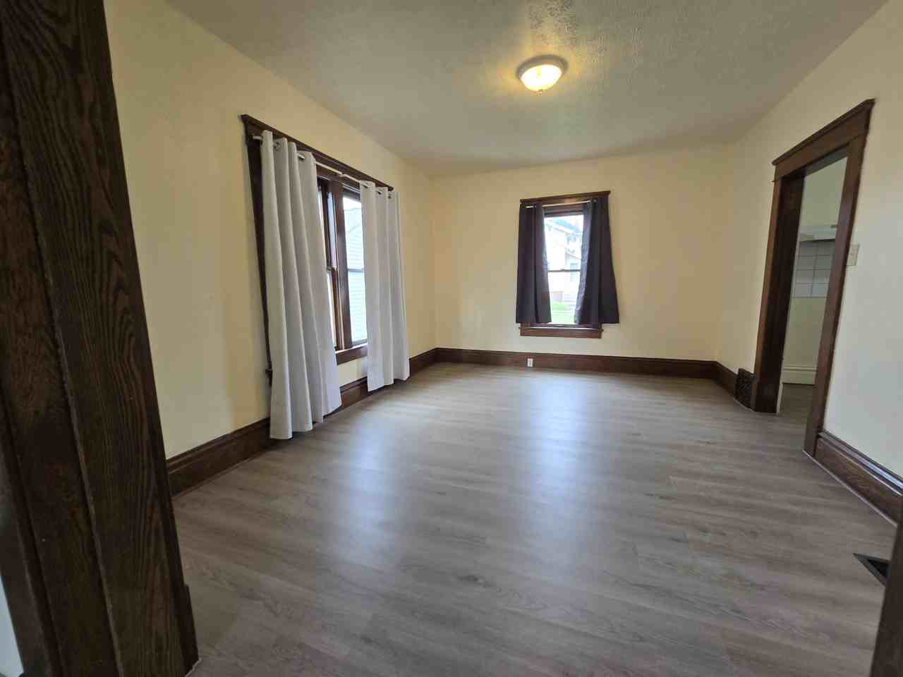 333 S Mckinley Ave - Photo 4 of 13