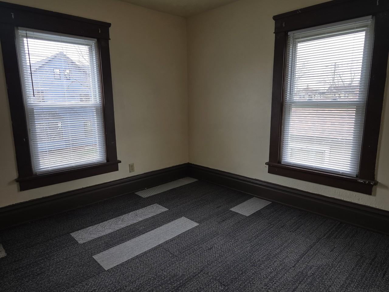 333 S Mckinley Ave - Photo 7 of 13