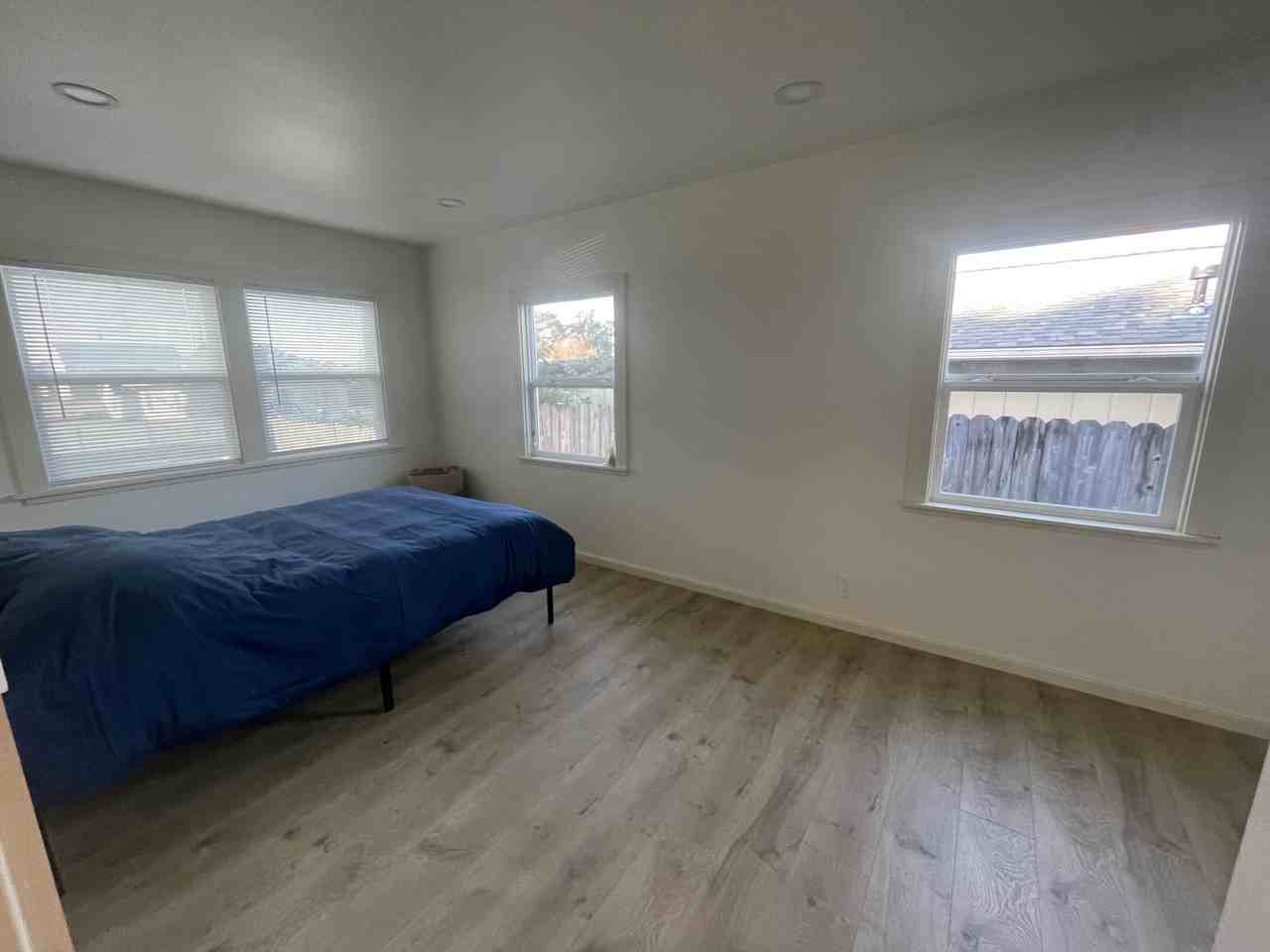 1313 Vernon St - Photo 3 of 3