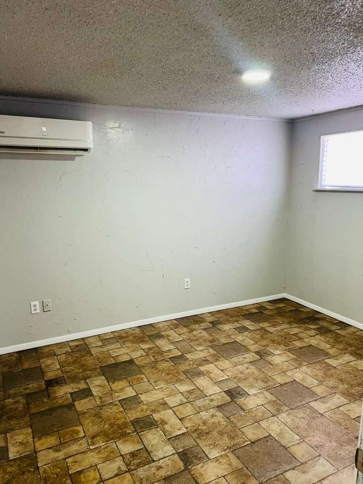 4011 S Monroe St #4011MONROE - Photo 6 of 6