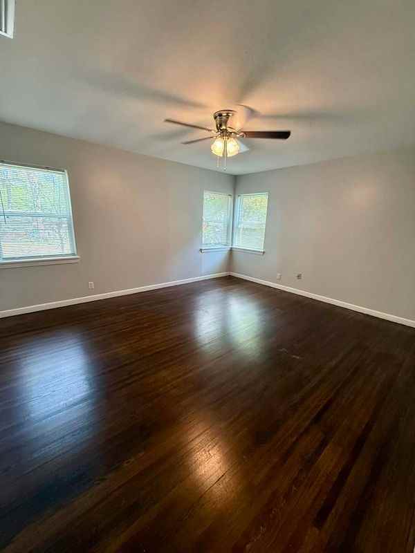 4101 Olive St - Photo 4 of 9