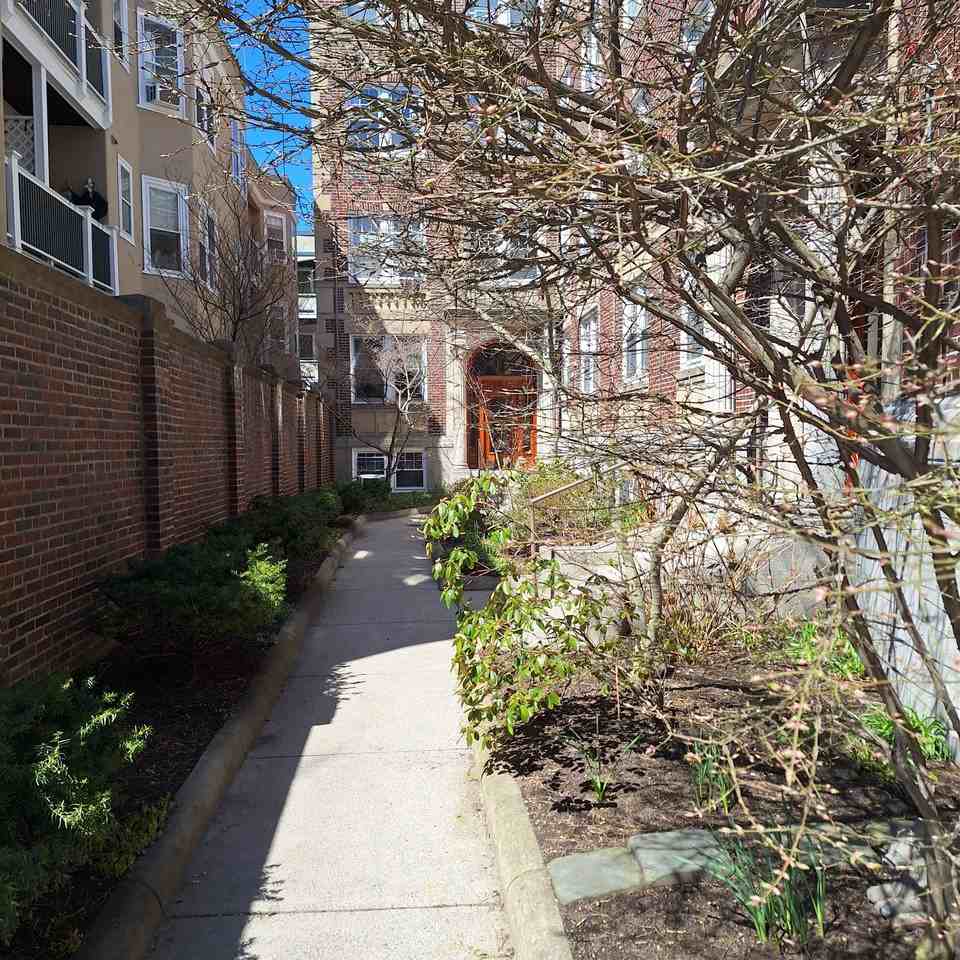 21 Shepard St #32 - Photo 7 of 8