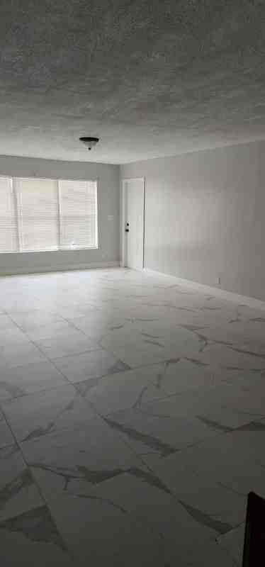 5700 Nw 28th St - Photo 2 of 16