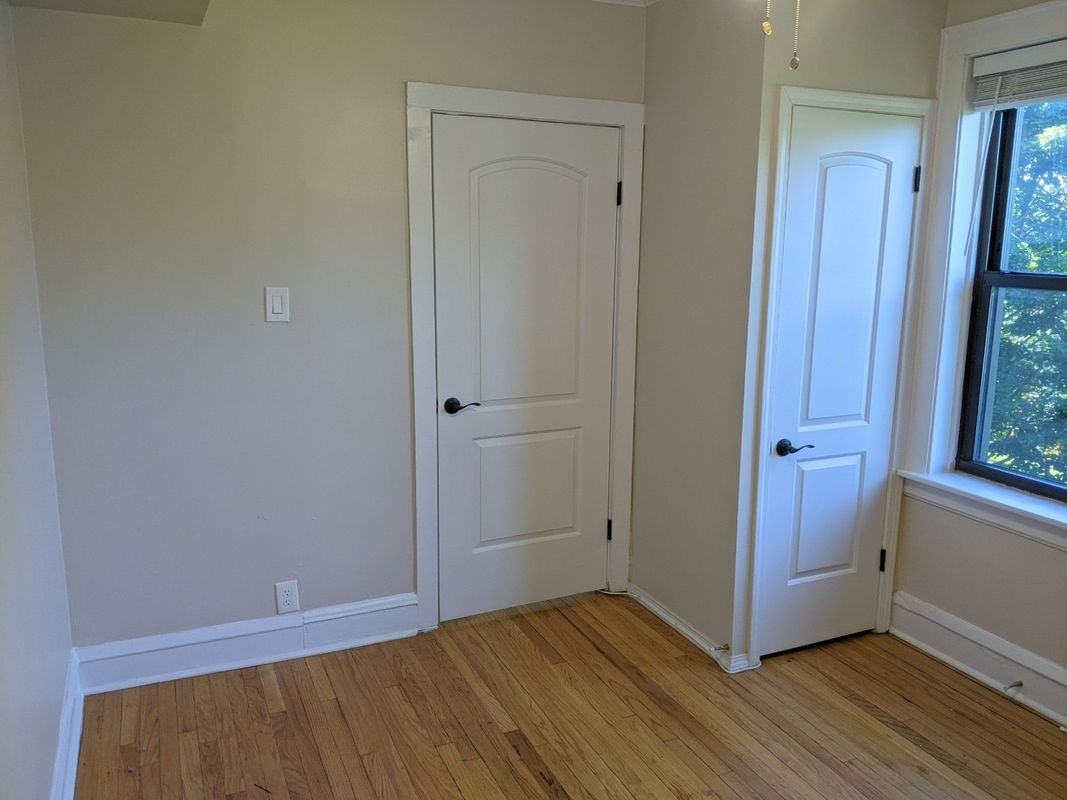 716 Reba Pl - Photo 6 of 13