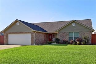 115 Savanna Dr - Photo 1 of 1