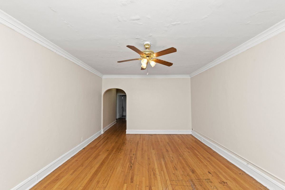 5614 N Kimball Ave - Photo 5 of 13