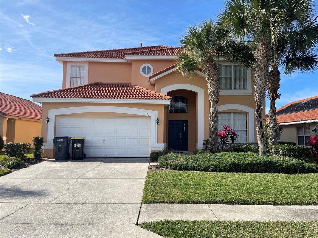 1031 Solana Cir - Photo 2 of 3