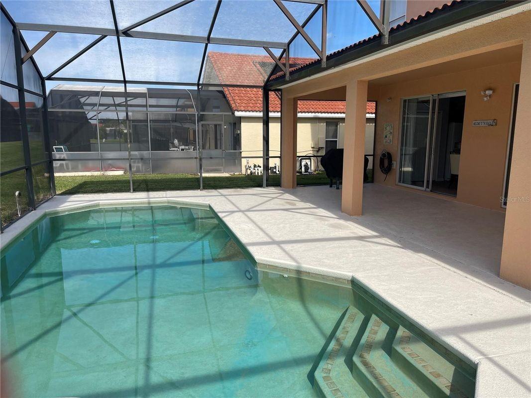 1031 Solana Cir - Photo 3 of 3