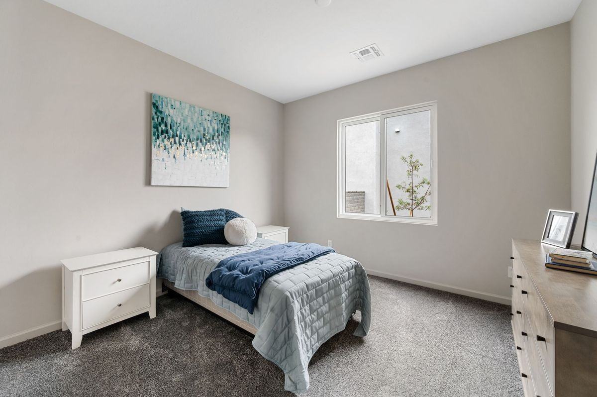 5504 E Edgar Way - Photo 3 of 22