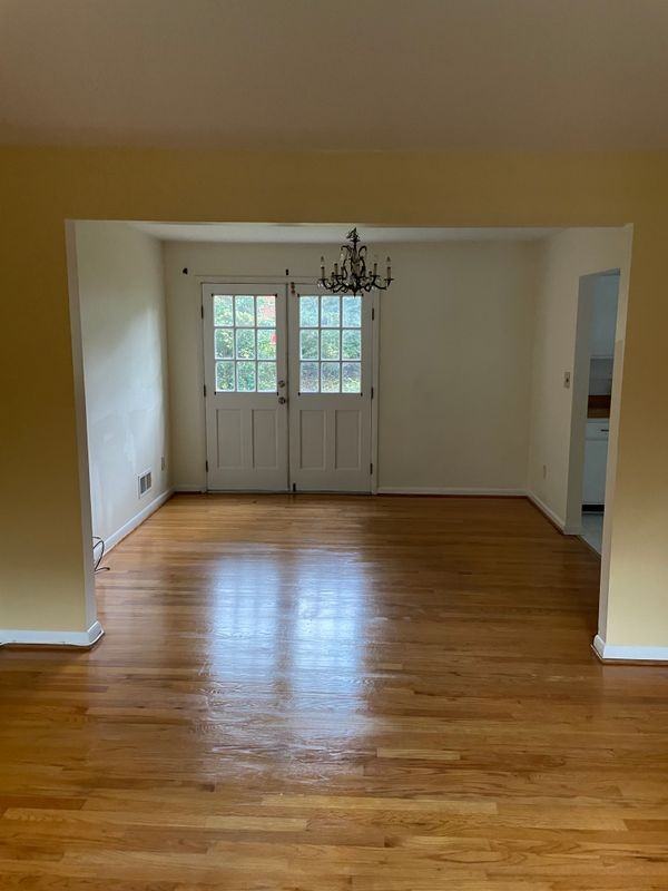 11306 Soward Dr - Photo 2 of 3