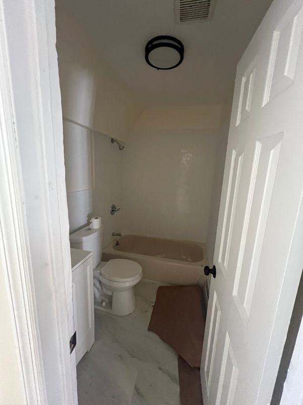 13912 Springfield Blvd ##1 - Photo 5 of 7