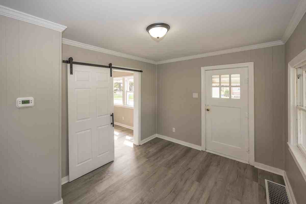 3012 E Minnesota St - Photo 6 of 17