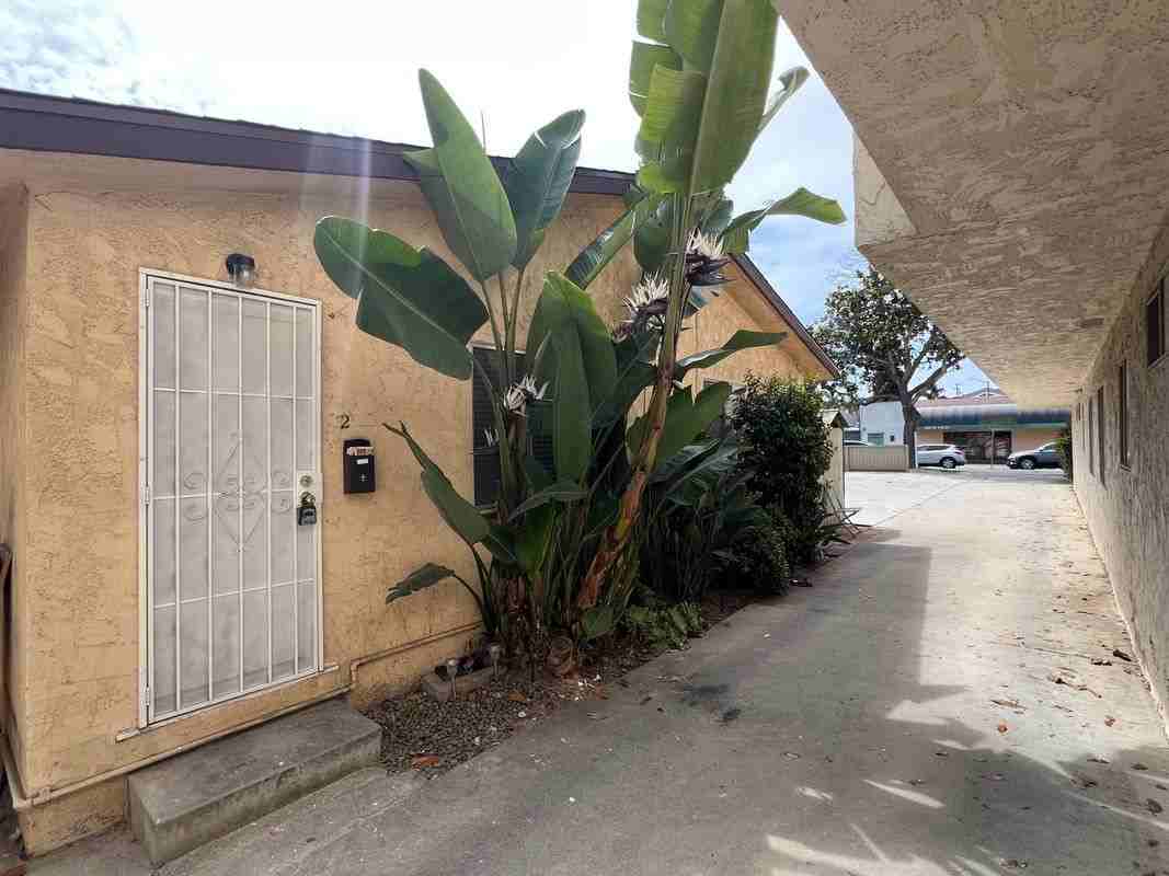 720 N Guadalupe Ave ##2 - Photo 6 of 7