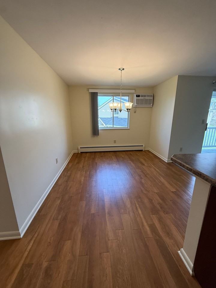 8821 New Country Dr - Photo 5 of 34