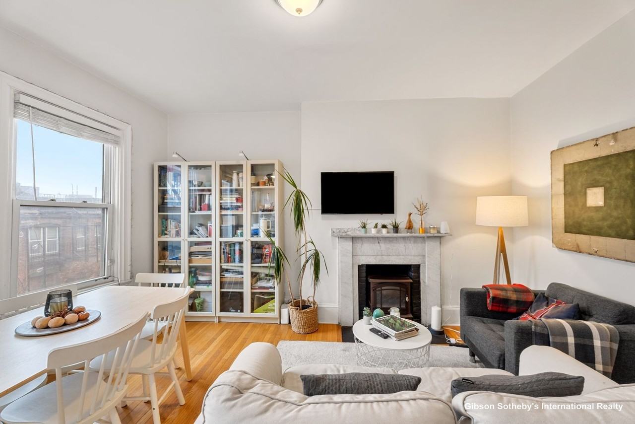 62 W Cedar St #3 - Photo 2 of 18