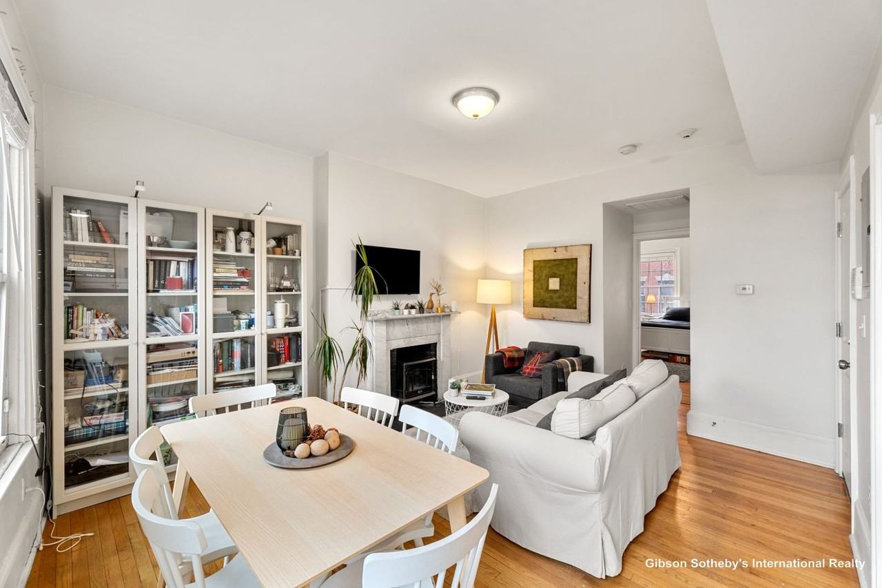 62 W Cedar St #3 - Photo 3 of 18