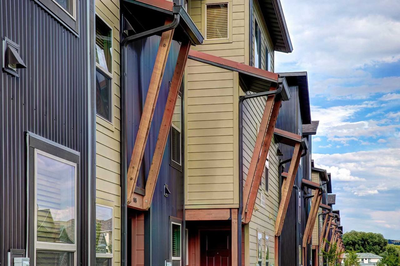 Larkspur Commons - Photo 2 of 13