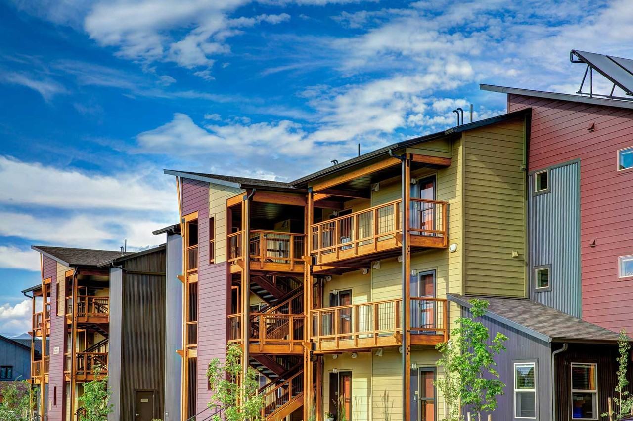 Larkspur Commons - Photo 3 of 13