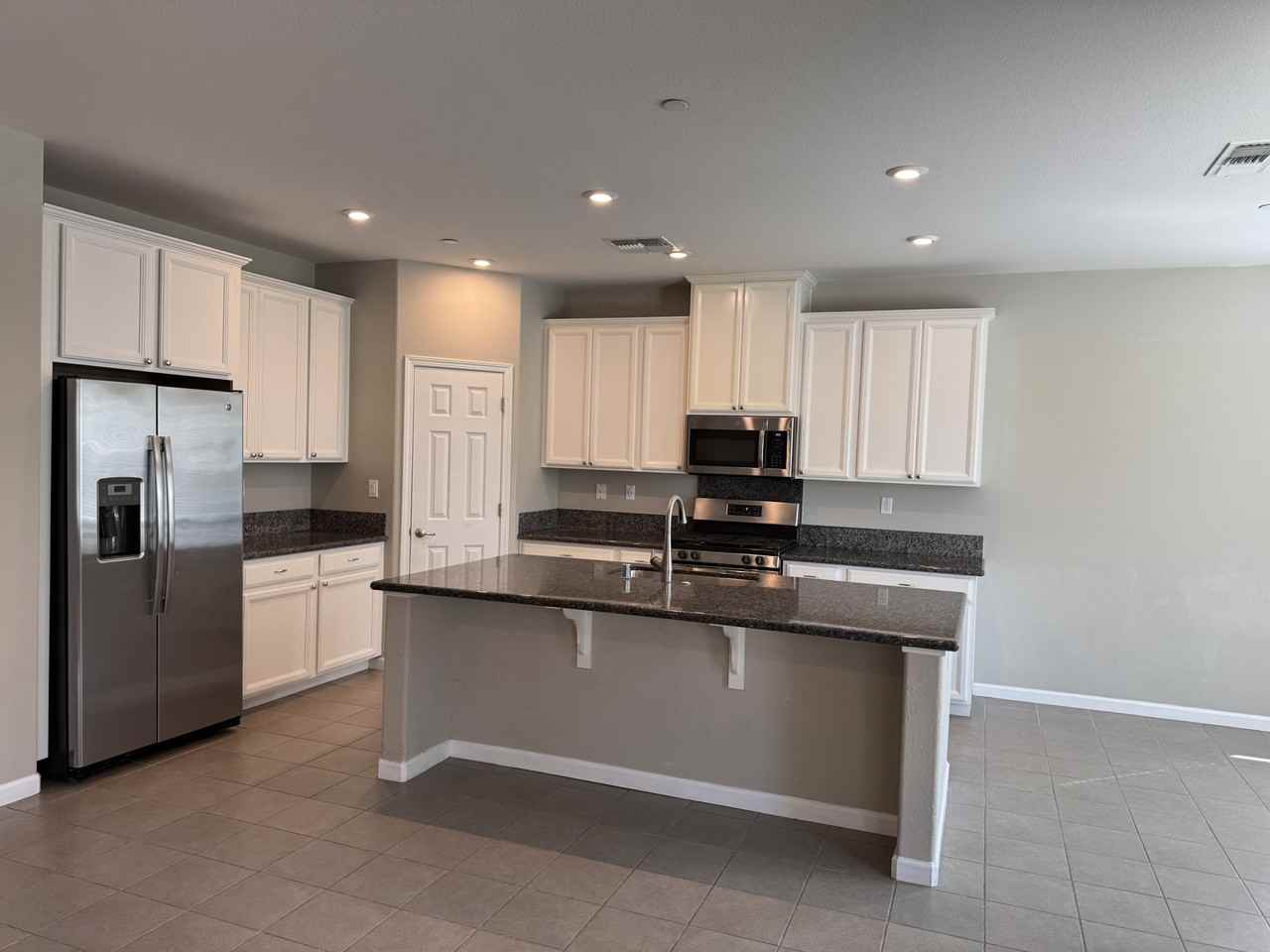 3057 Quincy Avenue - Photo 5 of 21