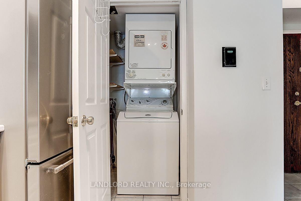 190 Manitoba St #811 - Photo 6 of 33