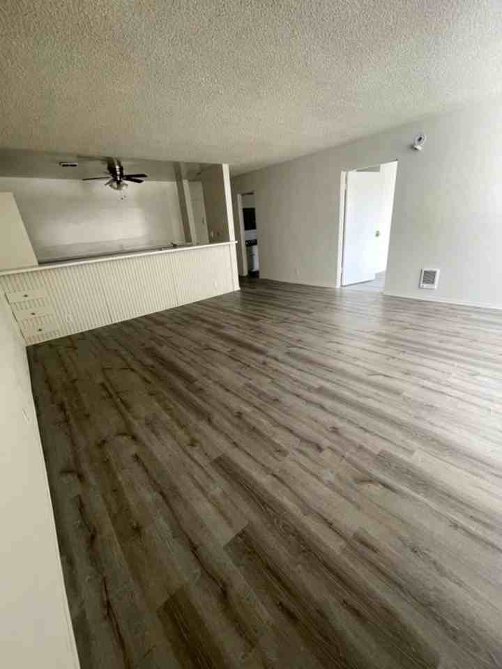 11139 Acama Street, - Photo 7 of 50