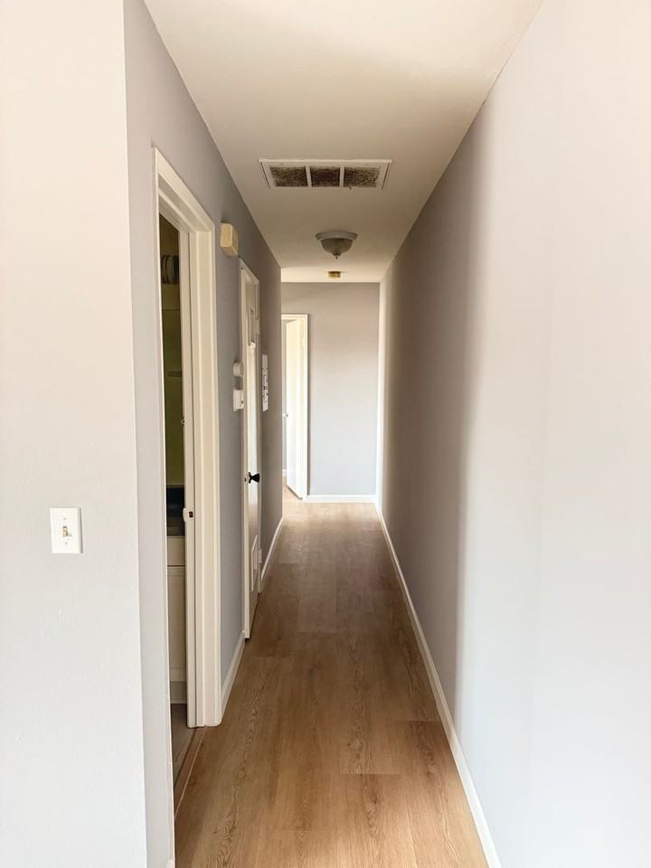 2088 - Photo 4 of 27